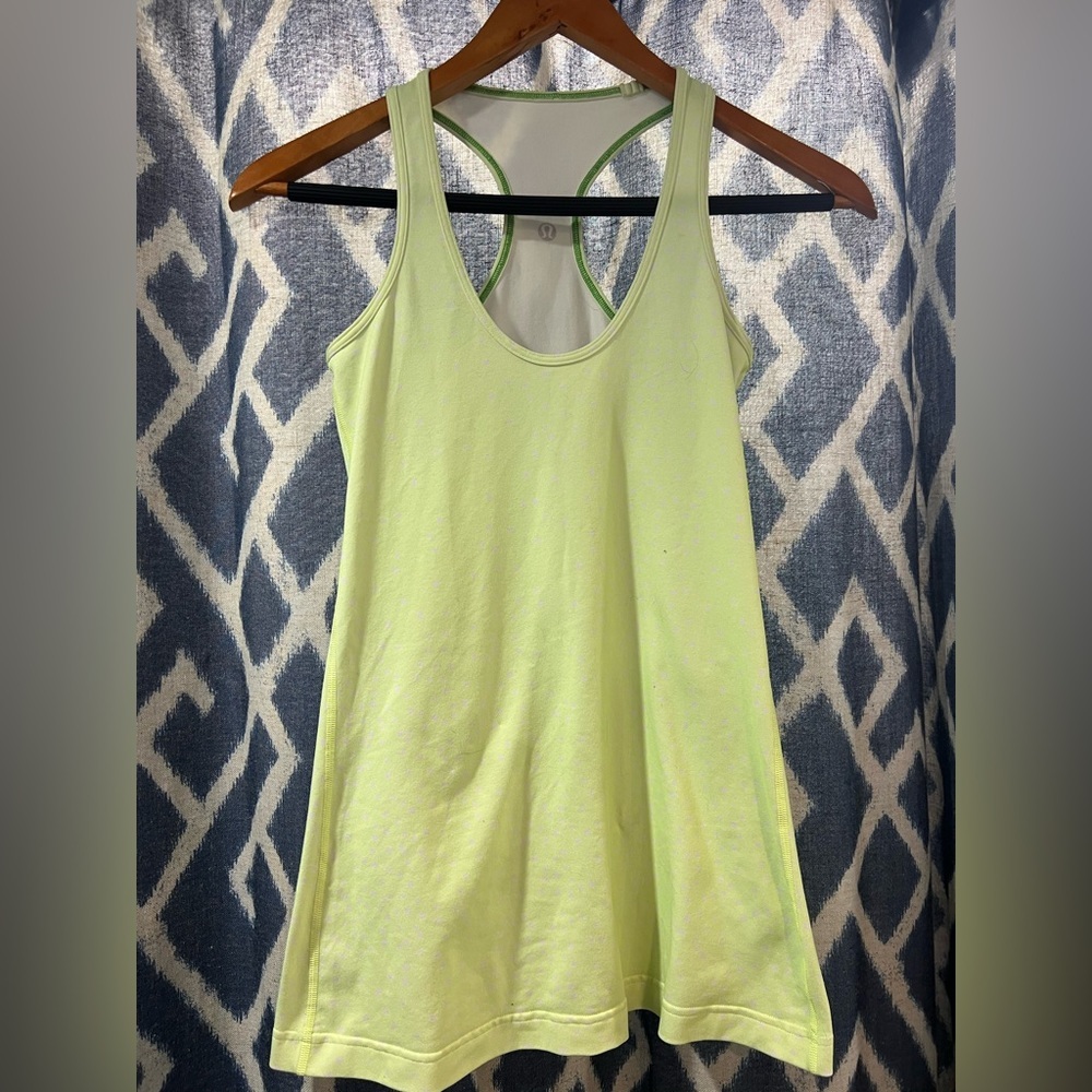 Lululemon Cool Racerback Tank Size 4 based on measurements